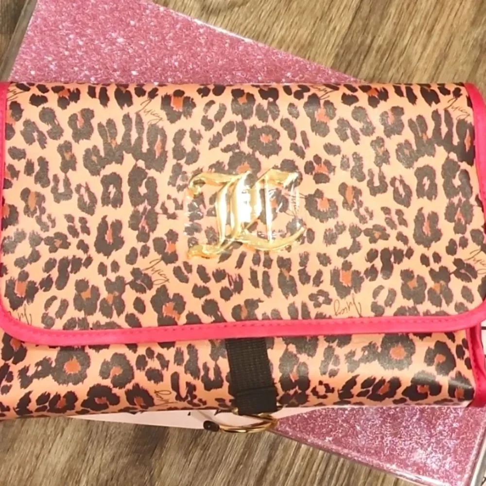 Juicy Couture Leopord Logo Hanging Cosmetic‎ Bag